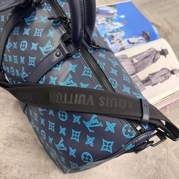 LVE DUFFEL BAG (50) - NAVY / BLUE