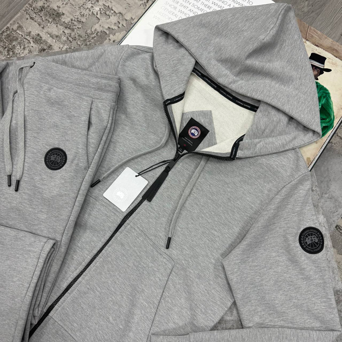 CD TRACKSUIT BLACK BADGE GREY