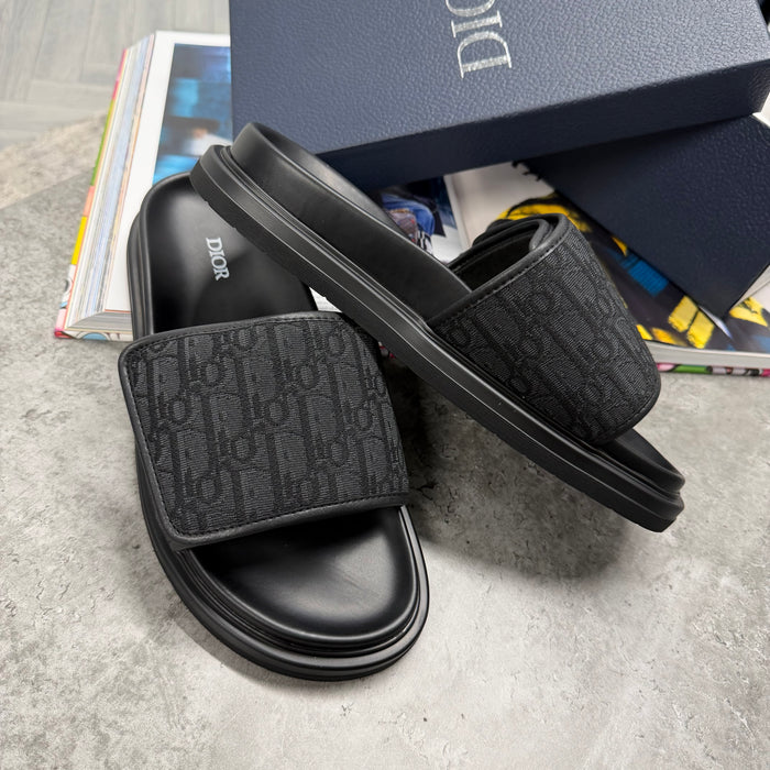 CD OBLIQUE STRAP SLIDES - BLACK