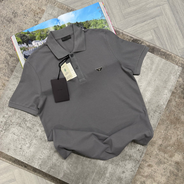 PDA METAL BADGE POLO - CHARCOAL