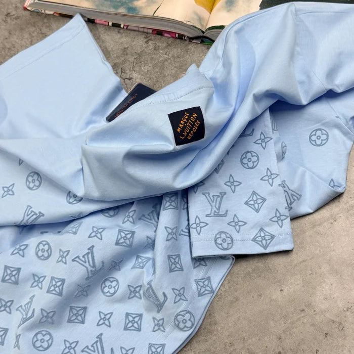 LVE GRADIENT T SHIRT - SKY BLUE