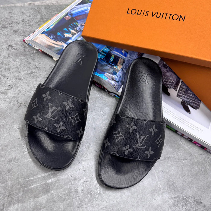 LVE MONOGRAM SLIDES - BLACK