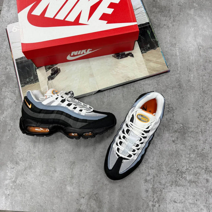 NI 95 TRAINERS - BLACK BRIGHT CERAMIC