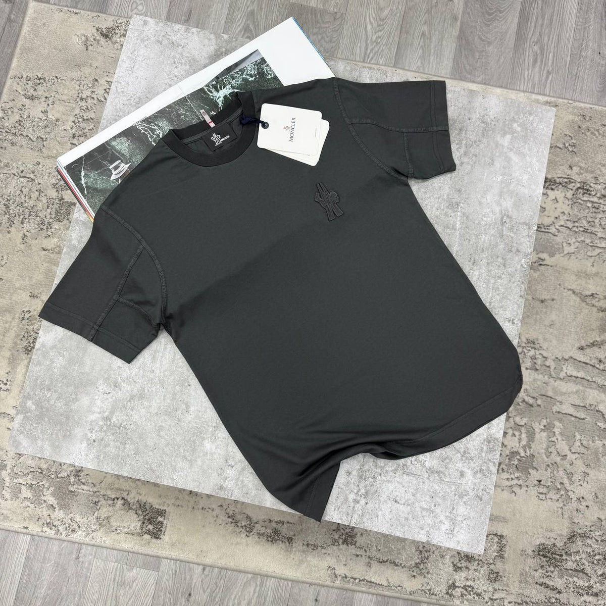 MNCLR TEE BLACK
