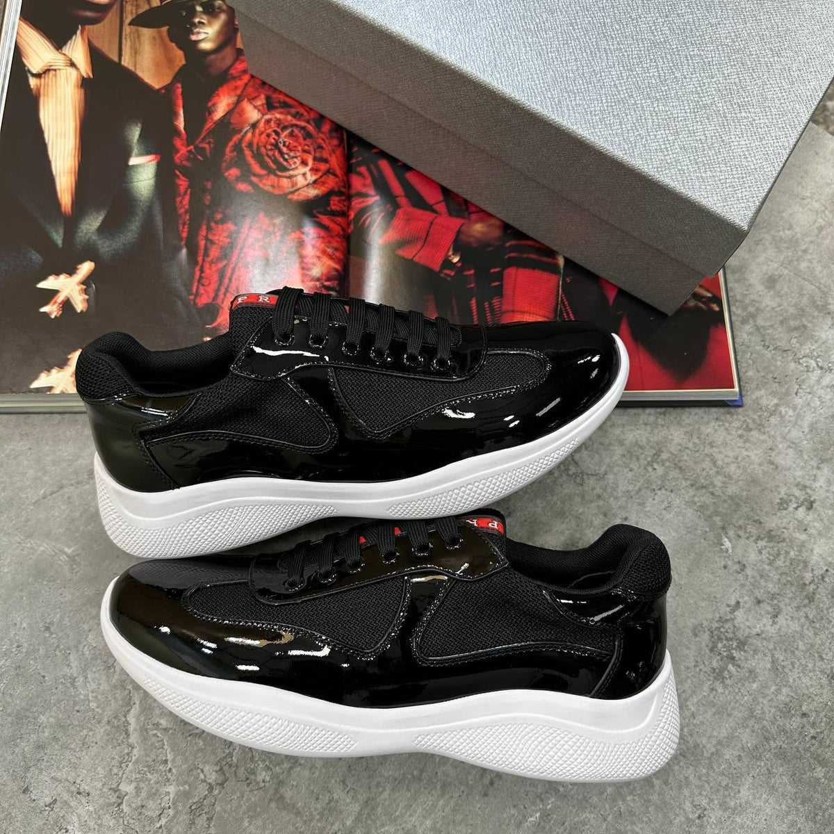 PRDA CUPS BLACK/WHITE