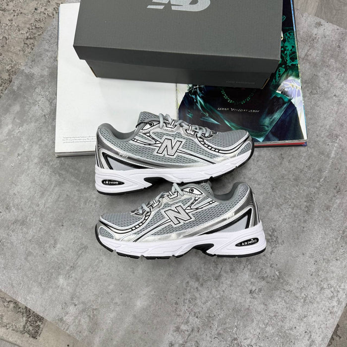 NB 740 TRAINERS - GREY/WHITE/SILVER