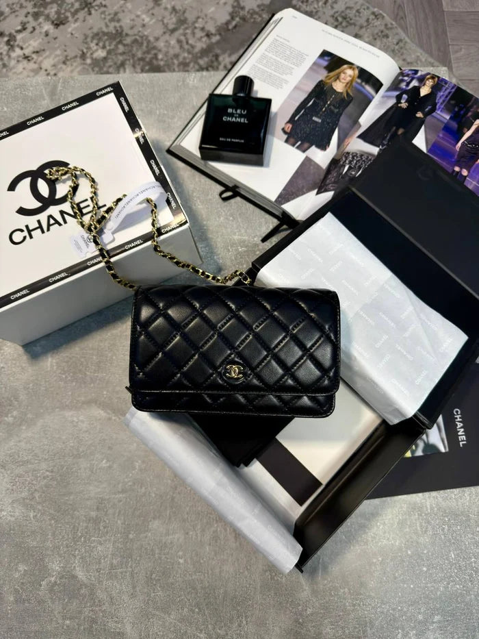 CHNL QUILTED WALLET BAG - BLACK