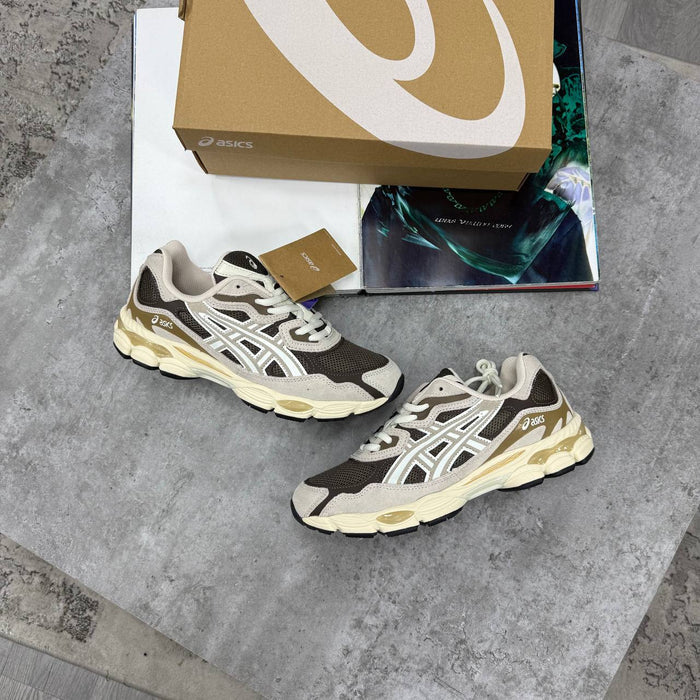 ACS GEL TRAINERS - CREAM/BROWN