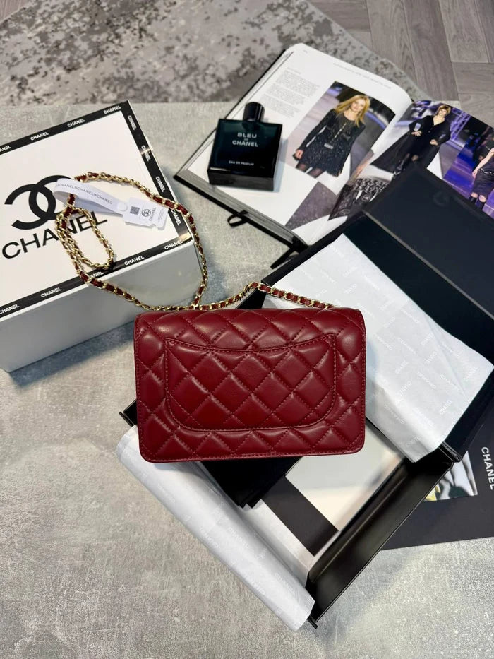 CHNL QUILTED WALLET BAG - RED